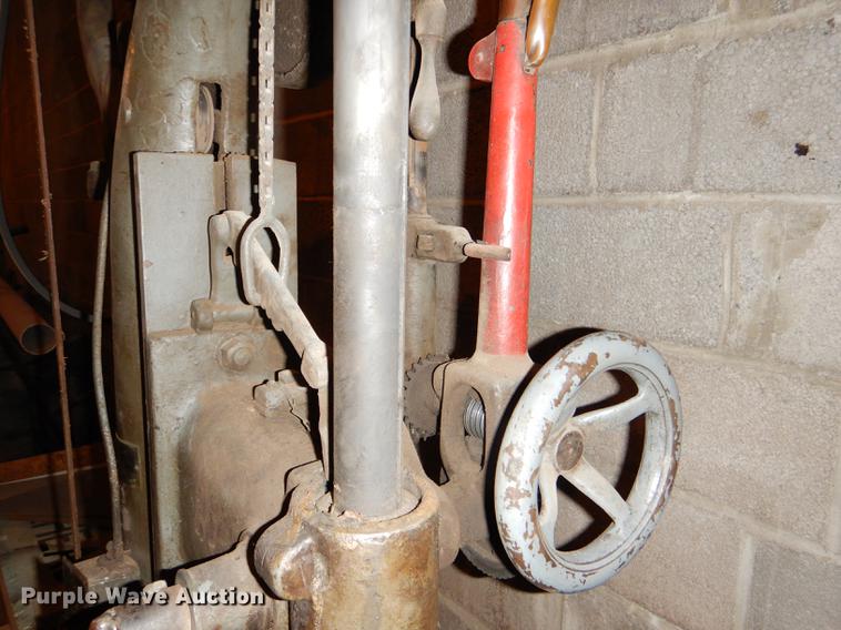 image for item EA9164 English Tool & Supply drill press