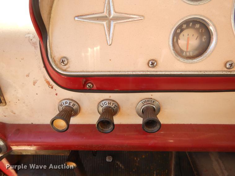 image for item ER9436 1962 Ford C700 fire truck