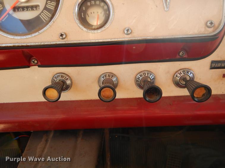 image for item ER9436 1962 Ford C700 fire truck