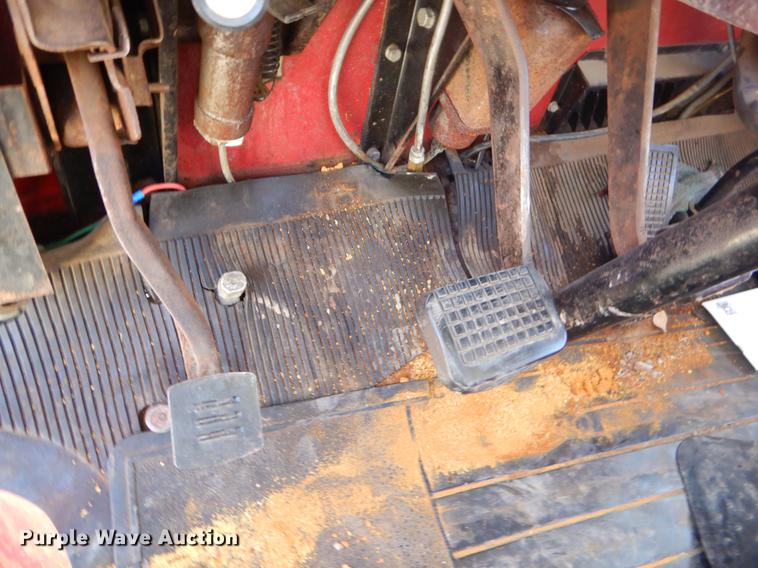 image for item ER9436 1962 Ford C700 fire truck