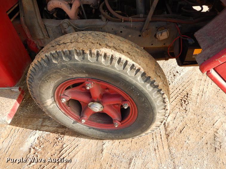 image for item ER9436 1962 Ford C700 fire truck