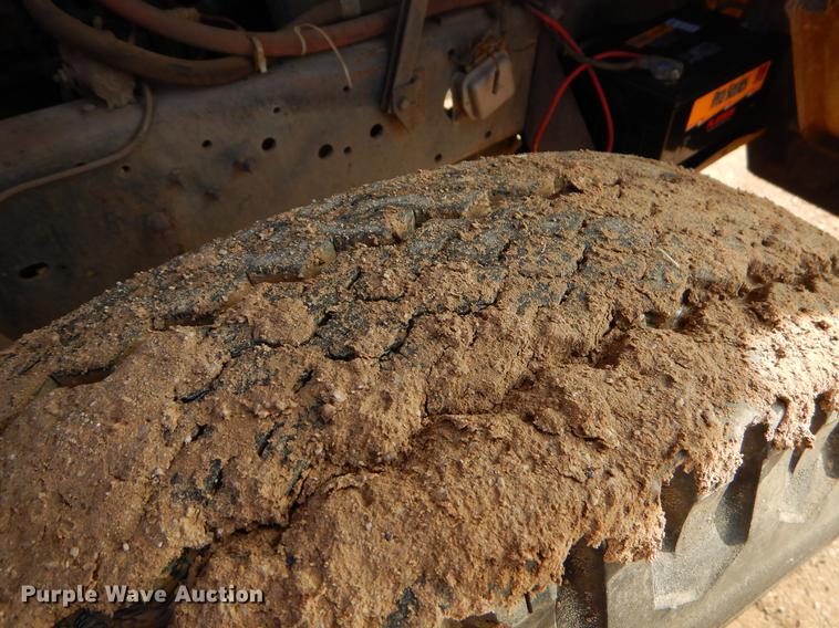 image for item ER9436 1962 Ford C700 fire truck