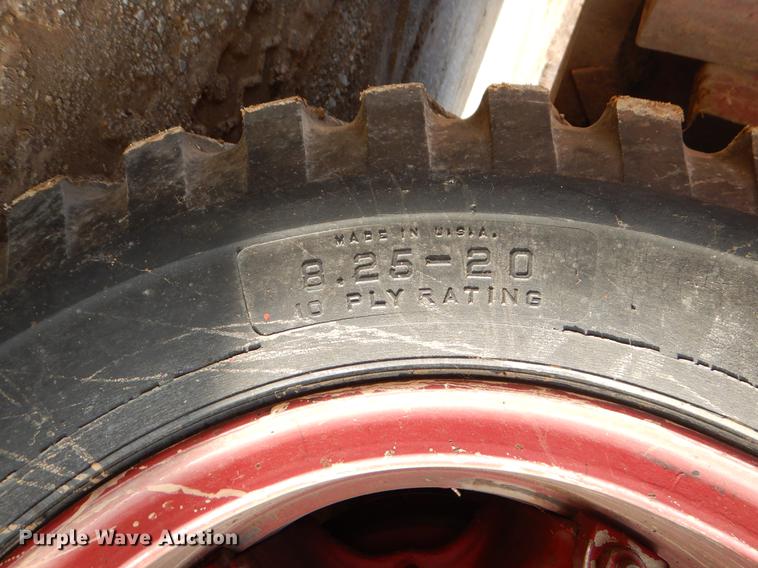 image for item ER9436 1962 Ford C700 fire truck