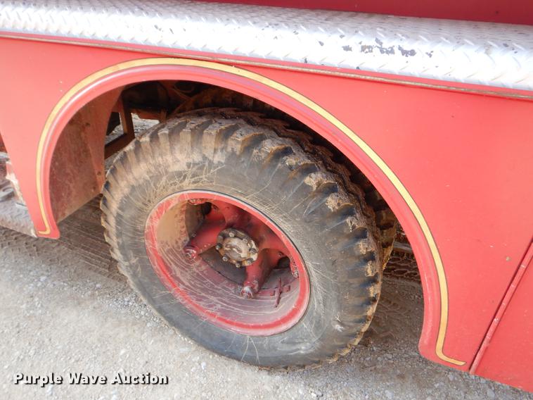 image for item ER9436 1962 Ford C700 fire truck