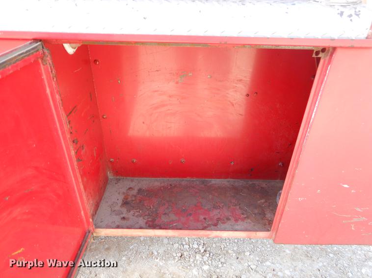 image for item ER9436 1962 Ford C700 fire truck