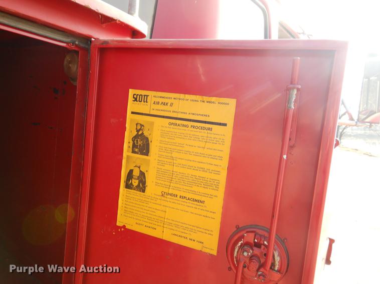 image for item ER9436 1962 Ford C700 fire truck