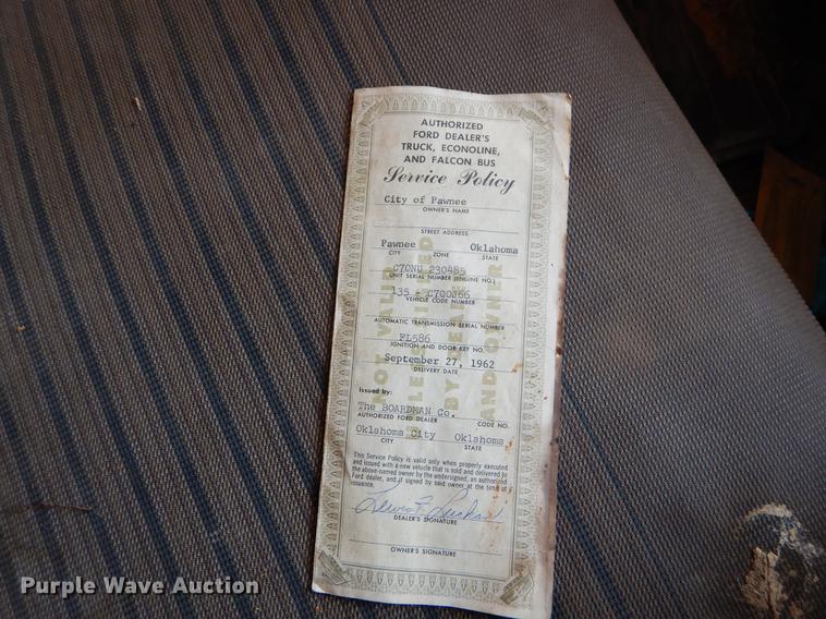 image for item ER9436 1962 Ford C700 fire truck