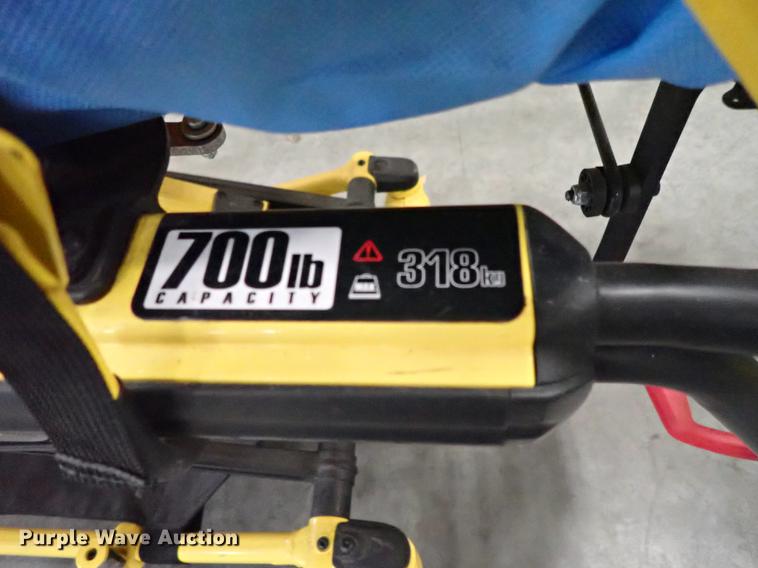 image for item FH9557 Stryker 6085 Pro XT gurney
