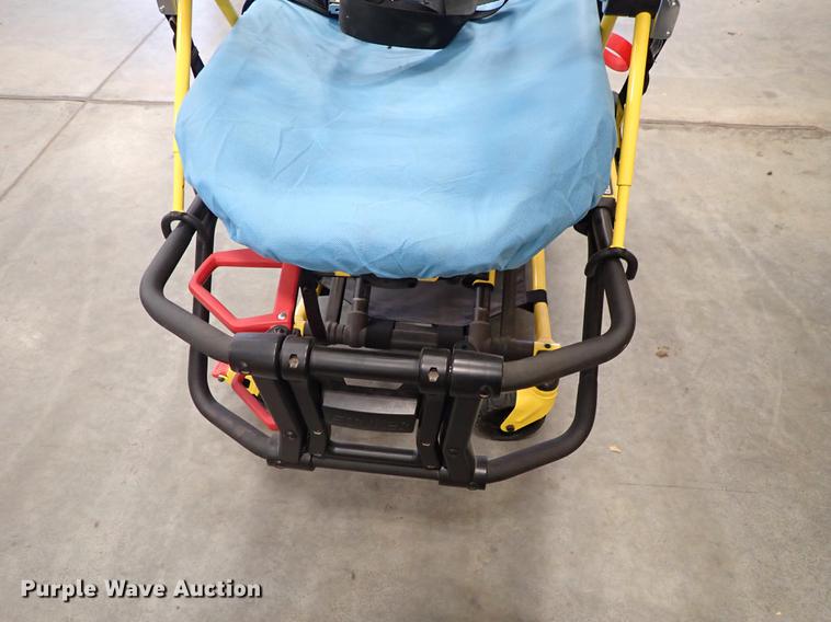 image for item FH9557 Stryker 6085 Pro XT gurney