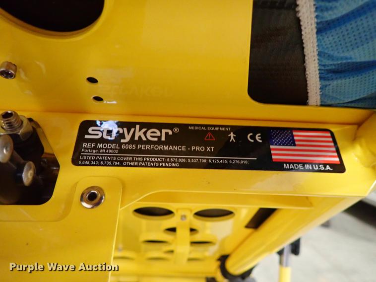 image for item FH9557 Stryker 6085 Pro XT gurney