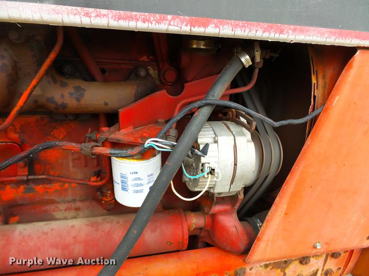 image for item DD2373 1979 International 1086 tractor