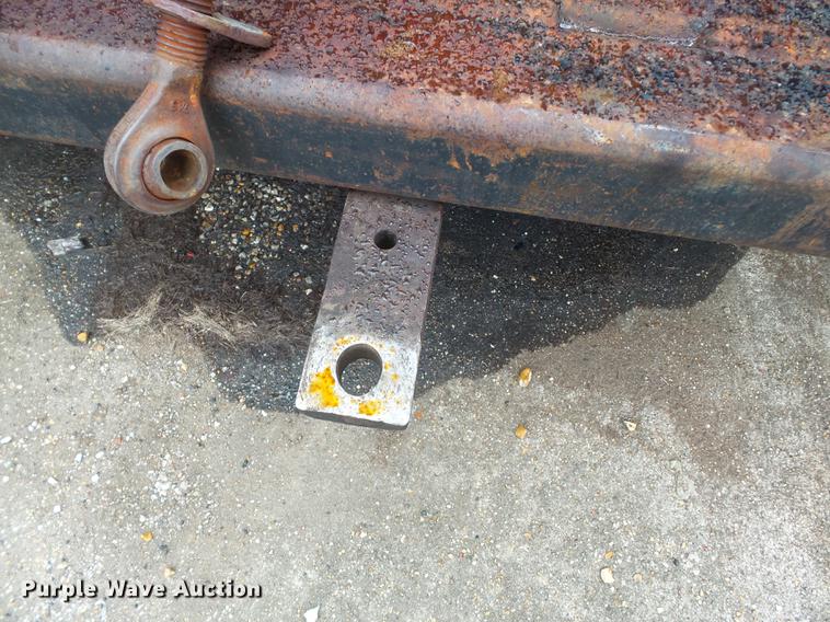 image for item DD2373 1979 International 1086 tractor