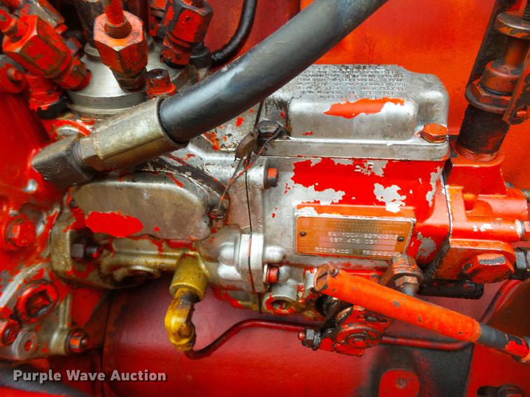 image for item DD2373 1979 International 1086 tractor