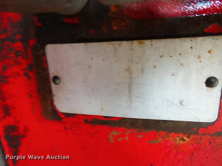 image for item DD2373 1979 International 1086 tractor