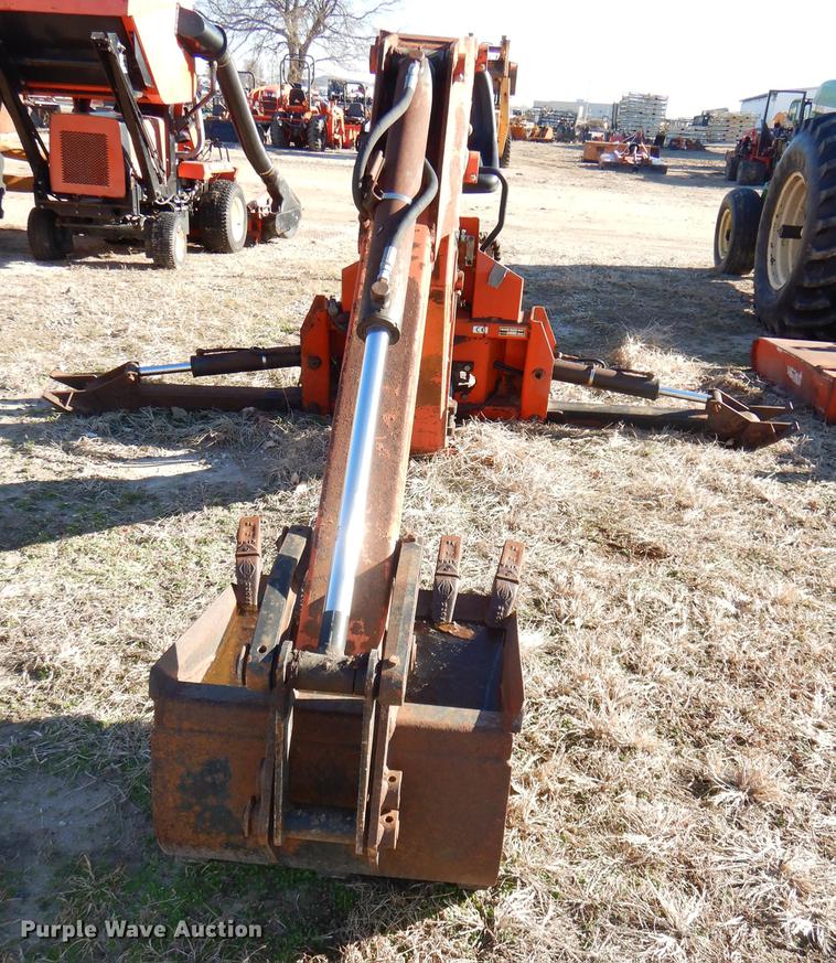 image for item DE0042 1998 Woods 9000 backhoe attachment