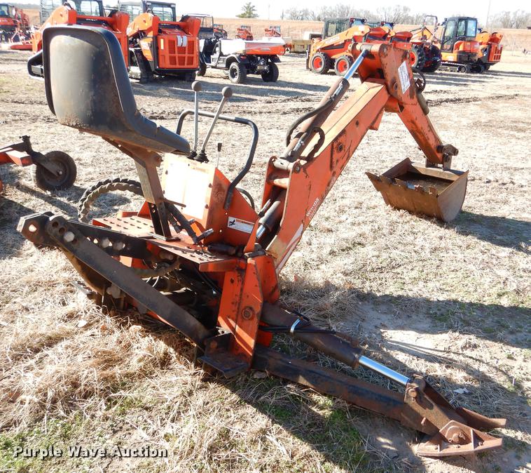 image for item DE0042 1998 Woods 9000 backhoe attachment