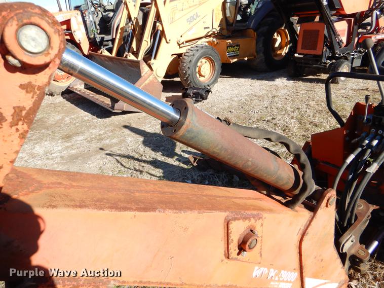 image for item DE0042 1998 Woods 9000 backhoe attachment