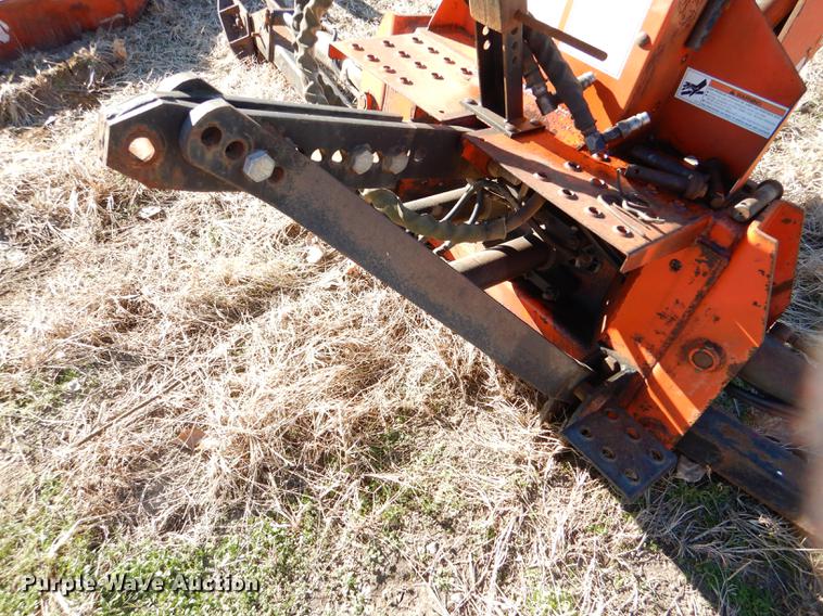 image for item DE0042 1998 Woods 9000 backhoe attachment