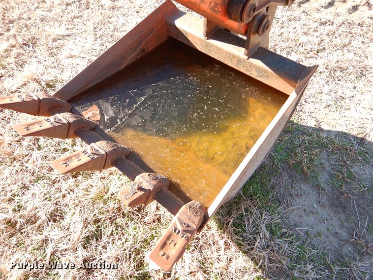 image for item DE0042 1998 Woods 9000 backhoe attachment