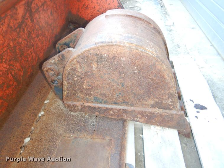 image for item DE0042 1998 Woods 9000 backhoe attachment