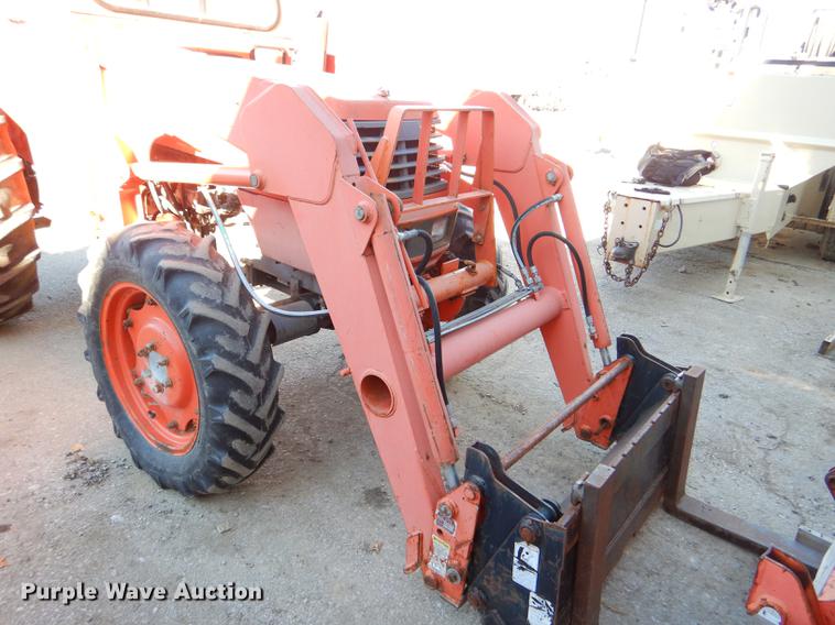 image for item DE0050 1998 Kubota M5400SD tractor