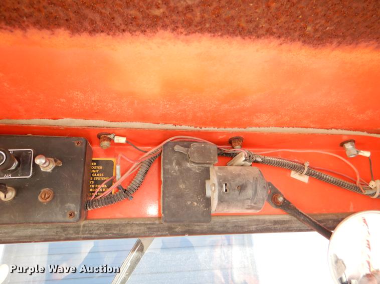 image for item DE0050 1998 Kubota M5400SD tractor