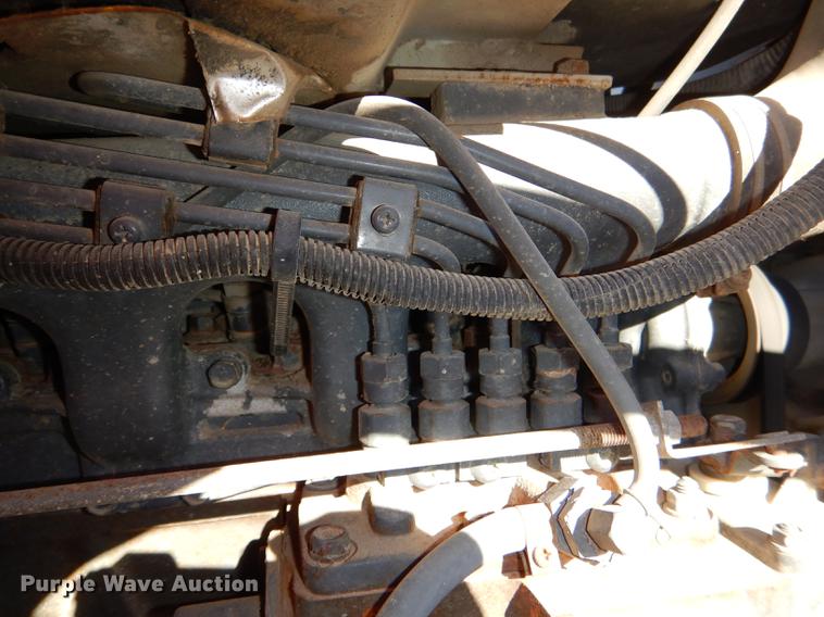 image for item DE0050 1998 Kubota M5400SD tractor