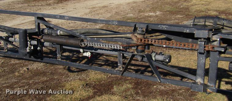 image for item DE5972 2000 John Deere 4700 sprayer