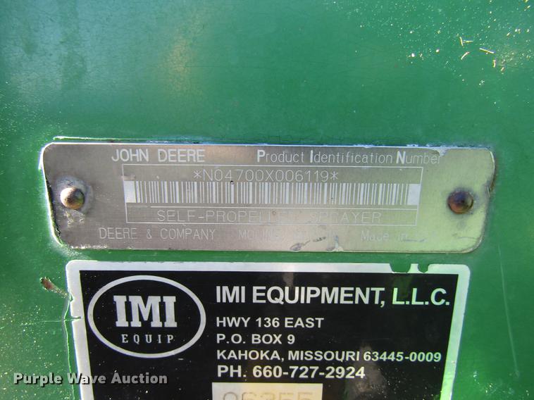 image for item DE5972 2000 John Deere 4700 sprayer