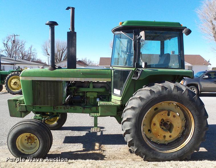 image for item DF2887 John Deere 4430 tractor