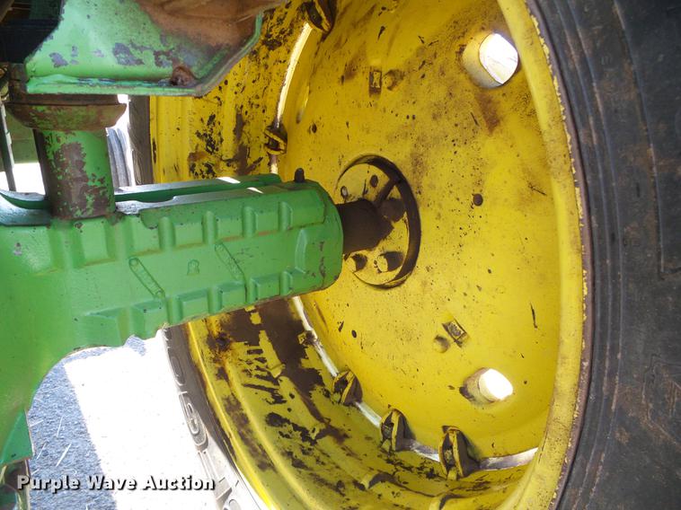 image for item DF2887 John Deere 4430 tractor