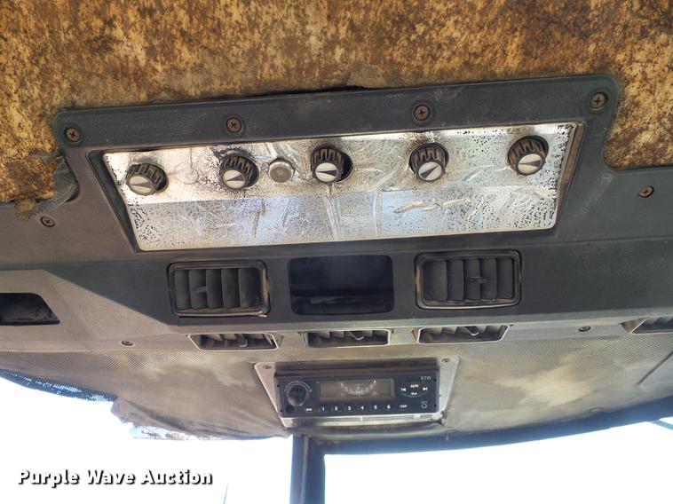 image for item DF2887 John Deere 4430 tractor