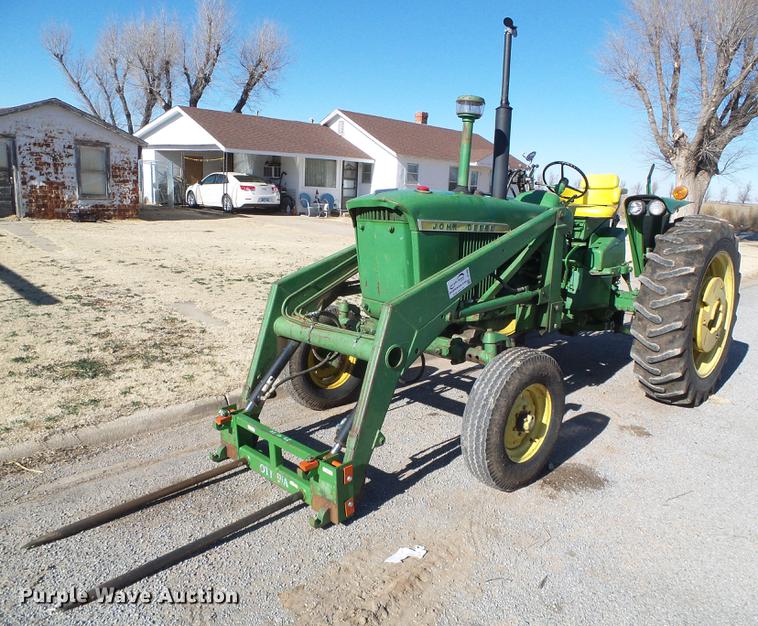 image for item DF2888 1966 John Deere 2510 tractor