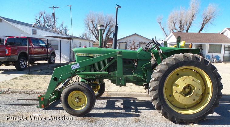 image for item DF2888 1966 John Deere 2510 tractor