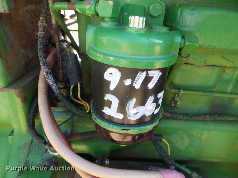 image for item DF2888 1966 John Deere 2510 tractor