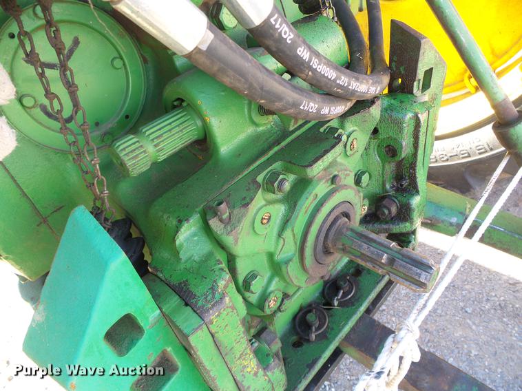 image for item DF2888 1966 John Deere 2510 tractor