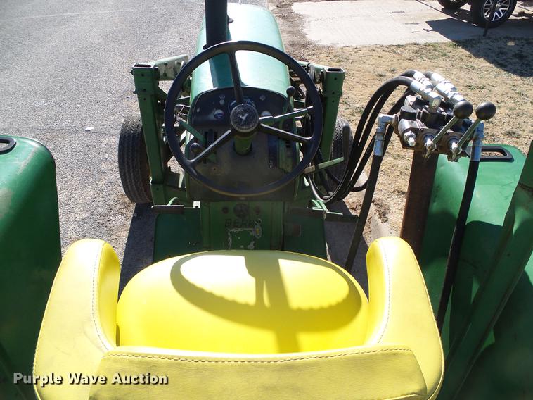 image for item DF2888 1966 John Deere 2510 tractor