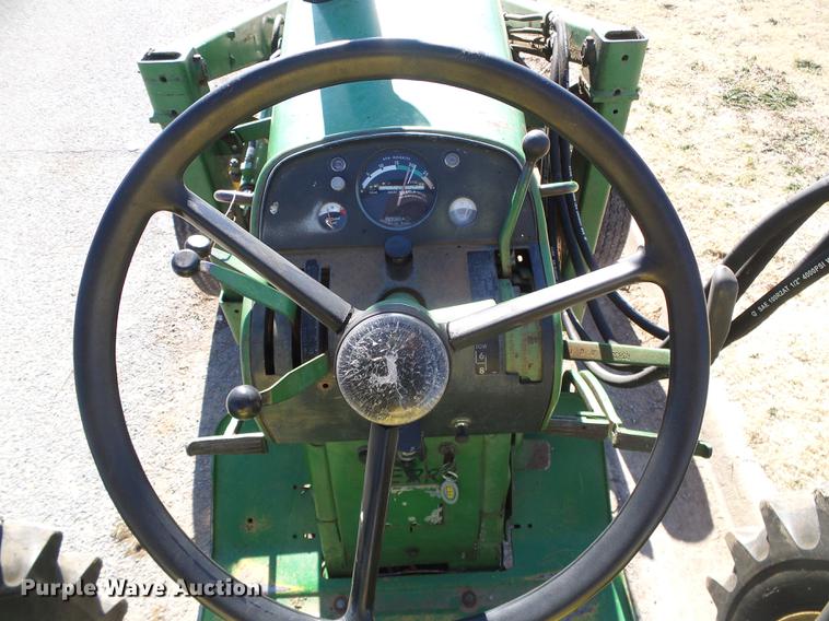image for item DF2888 1966 John Deere 2510 tractor