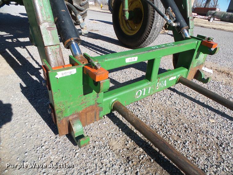 image for item DF2888 1966 John Deere 2510 tractor