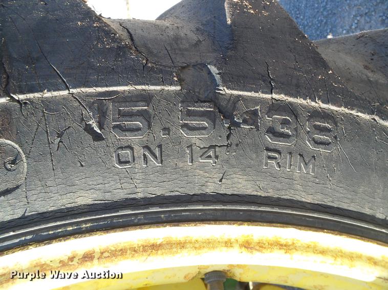 image for item DF2888 1966 John Deere 2510 tractor