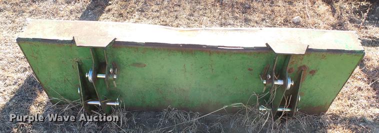 image for item DF2888 1966 John Deere 2510 tractor