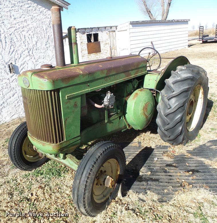 image for item DF2890 John Deere A tractor