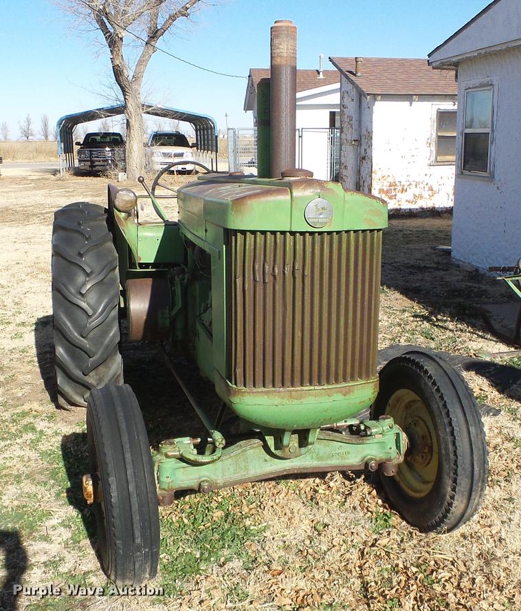 image for item DF2890 John Deere A tractor