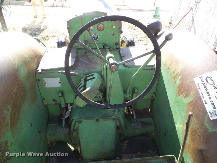 image for item DF2890 John Deere A tractor