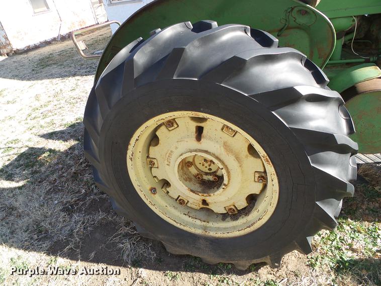 image for item DF2890 John Deere A tractor