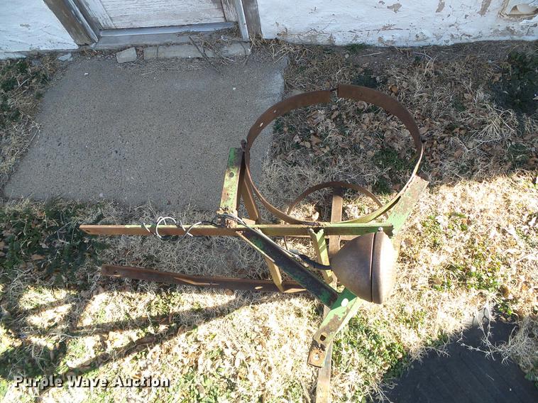 image for item DF2890 John Deere A tractor