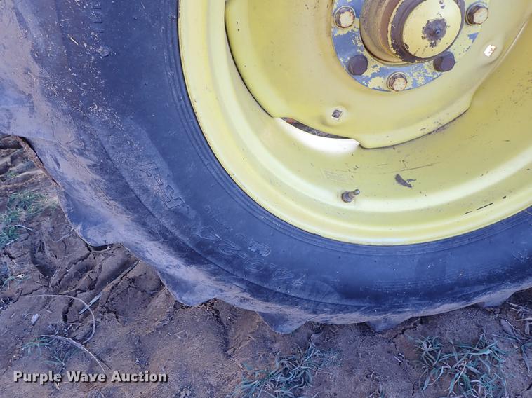 image for item DF8666 1995 John Deere 9600 combine