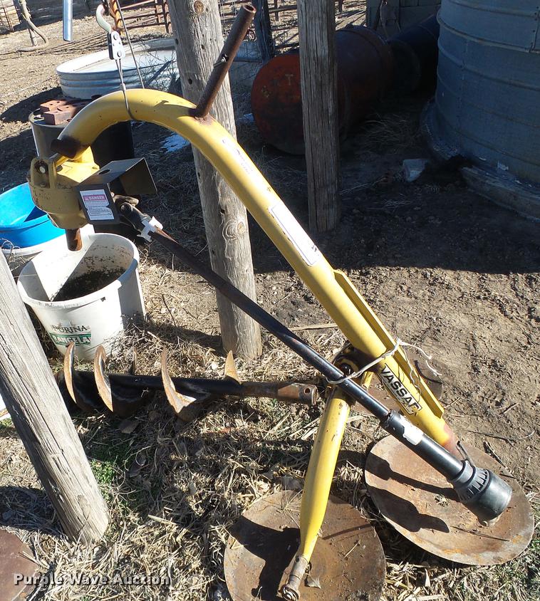 image for item EQ9037 Vassar post hole auger