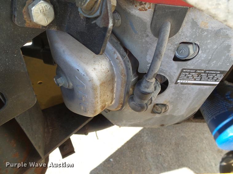 image for item EQ9039 2001 Hustler FasTrak Z lawn mower