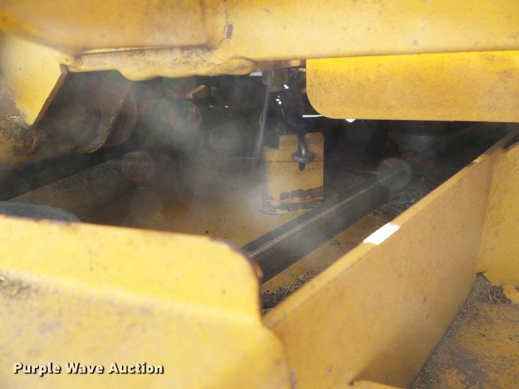 image for item EQ9039 2001 Hustler FasTrak Z lawn mower